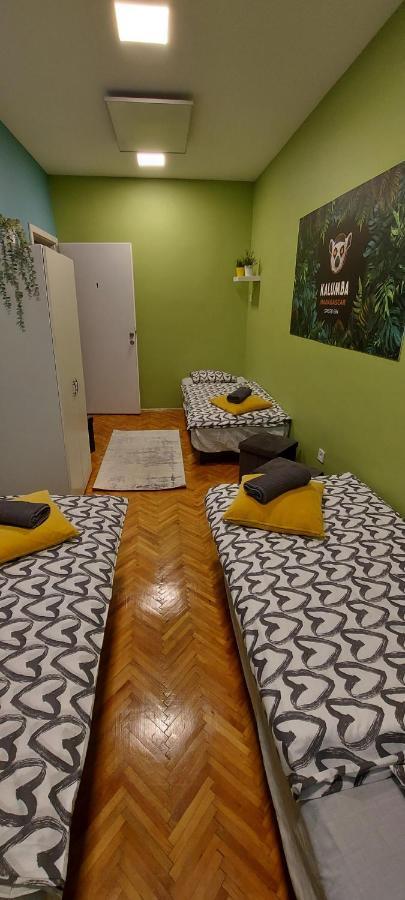 بودابست K21 Party Apartment Hotel With Inhouse Ruin Pub المظهر الخارجي الصورة
